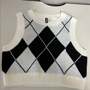 Divided Black and White Crew Neck Argyle Sweater
